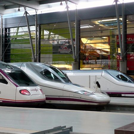 Fantastico Apartamento Junto A La Estacion Málaga Eksteriør billede