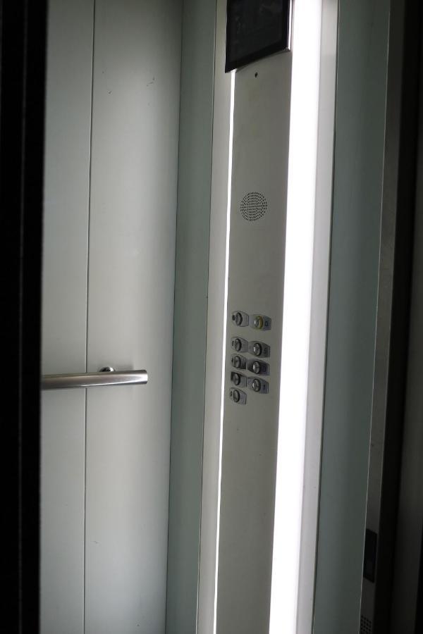 Fantastico Apartamento Junto A La Estacion Málaga Eksteriør billede
