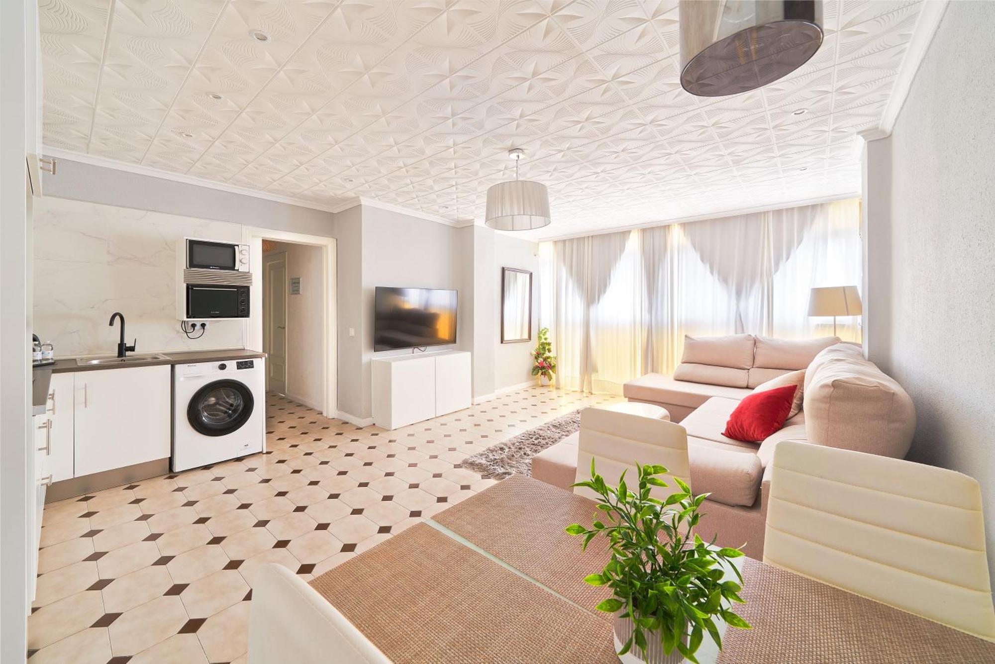Fantastico Apartamento Junto A La Estacion Málaga Eksteriør billede