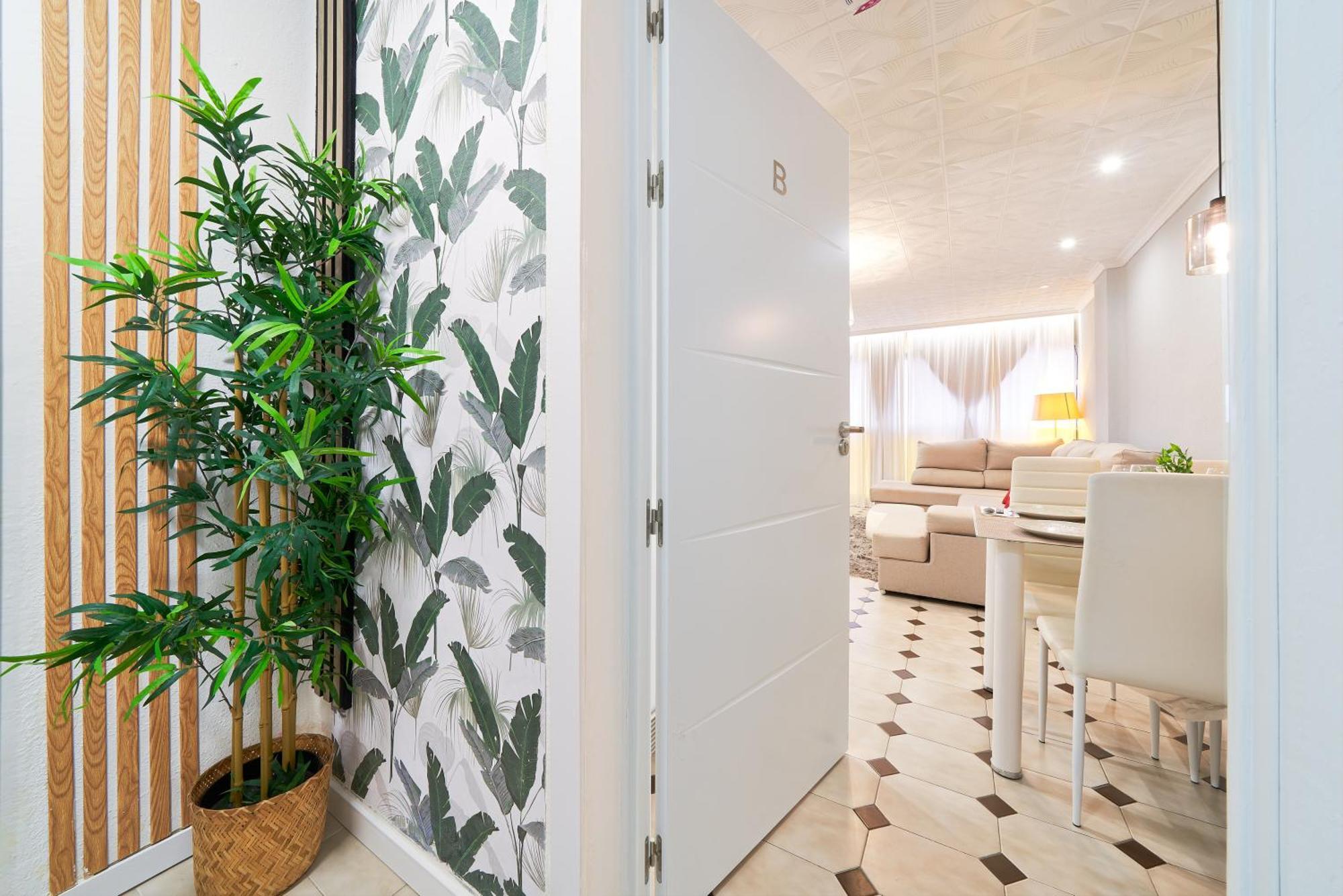 Fantastico Apartamento Junto A La Estacion Málaga Eksteriør billede